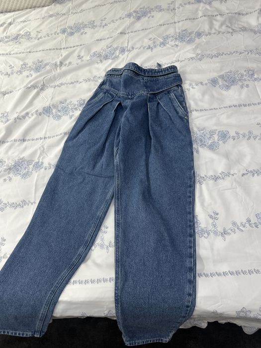 Маркови бели панталони на марката Maje