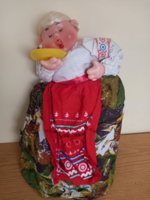 Стара руска кукла винтидж.