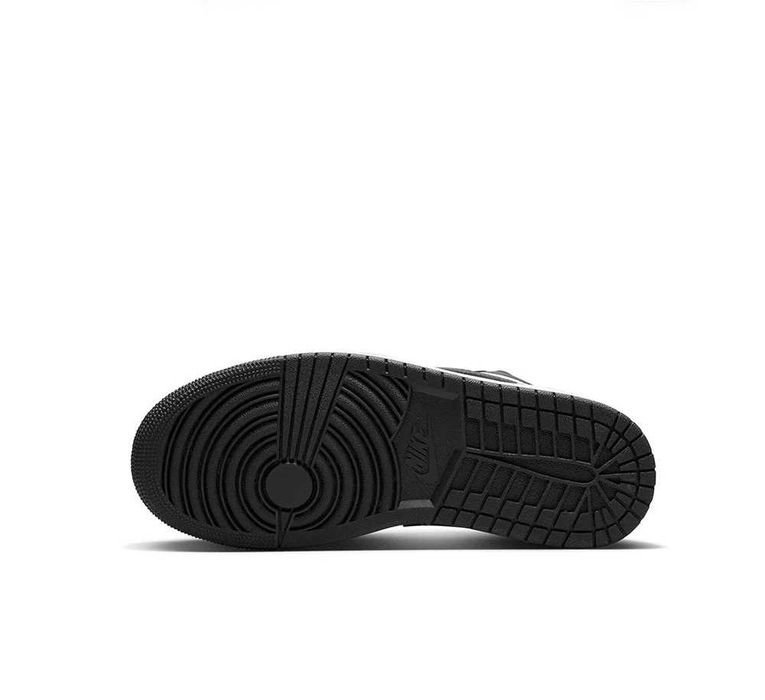 Nike AirMax Jordan 1 Low Black And White / Outlet