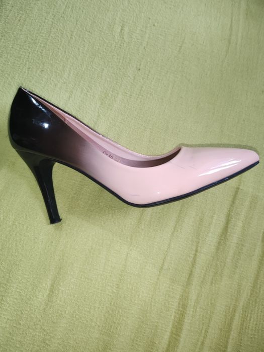 Pantofi cu toc mărime 36