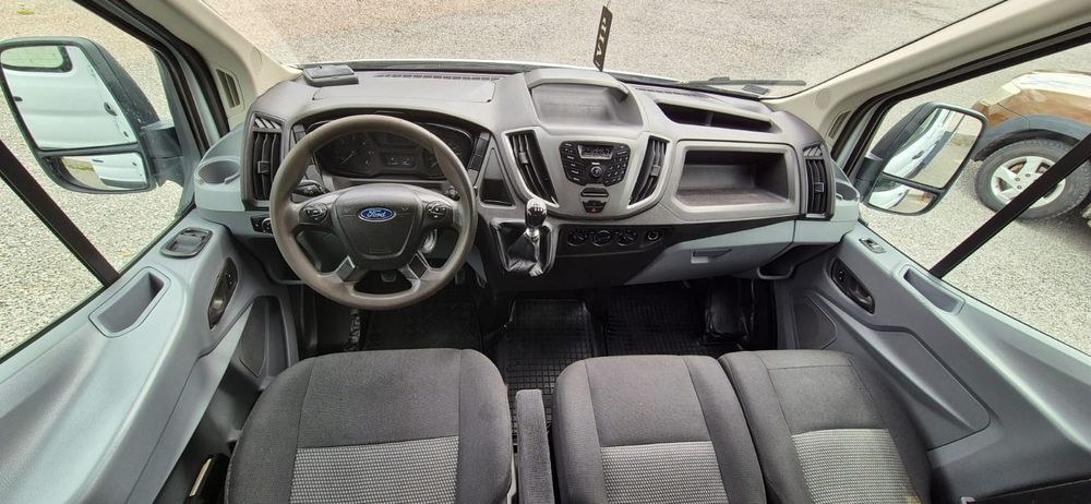 Ford Transit 7 locuri An 2015