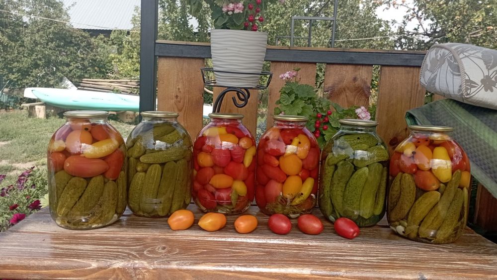 Продам  соленья и компот 2025 г