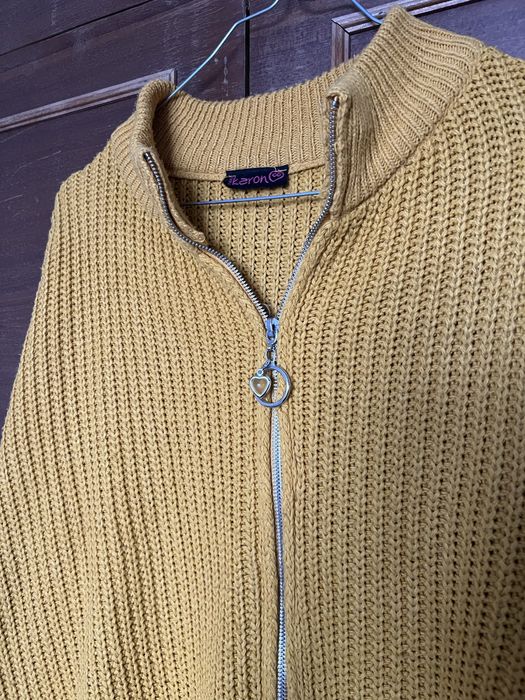 Свитер на замке. Кофта. Кардиган