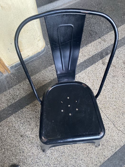 Метални градински столове