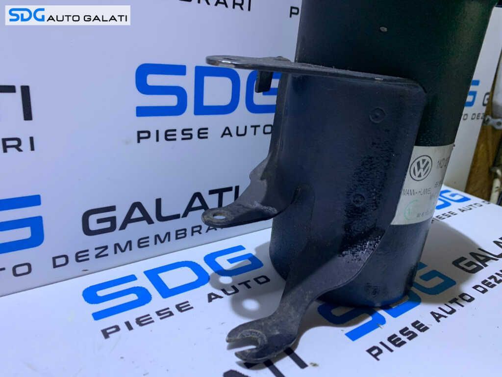 Carcasa Filtru Combustibil Motorina Skoda Octavia 2 2.0TDI 2004 - 2008 Cod 1K0127400K [M4597]