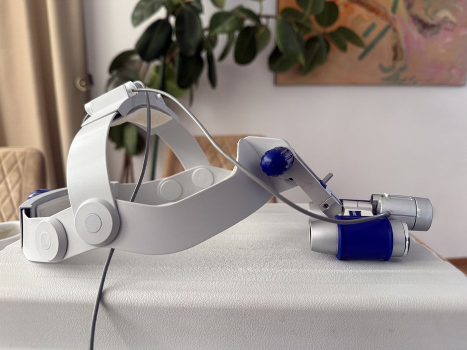 Vand lupe chirurgicale Carl Zeiss, eye mag pro s cu sistem iluminate