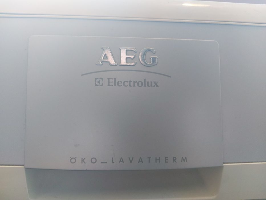 Сушилня с термо помпа AEG T59800