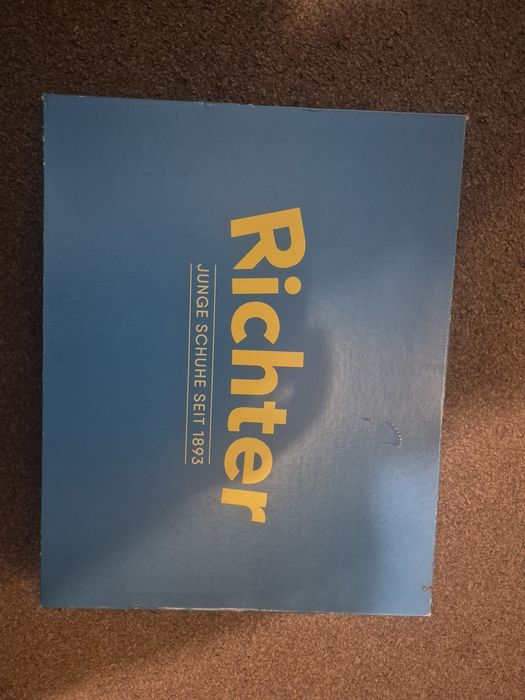 Ghete fete Richter mărimea 33