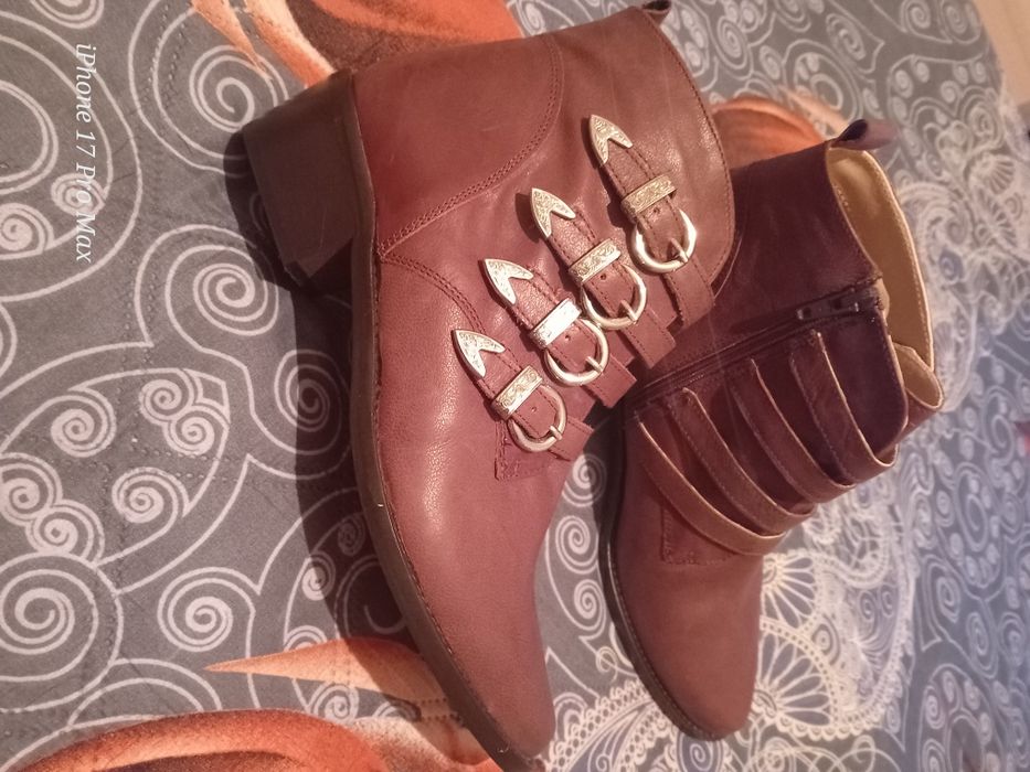 Оригинални Боти от ест.кожа"ROBERTO CARRIOLI"!-70%!