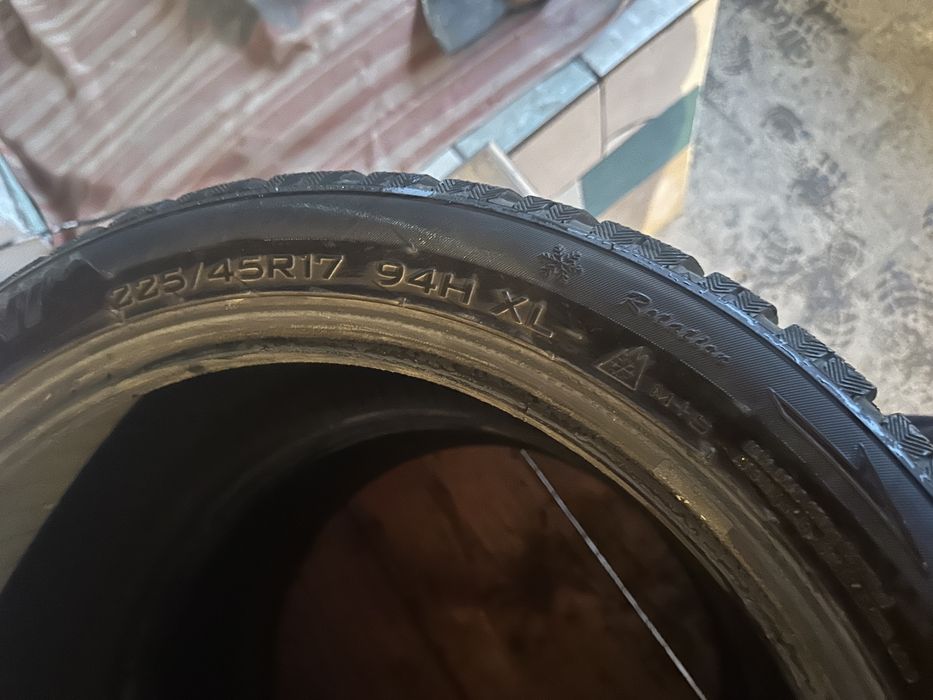 Зимнын шины продается