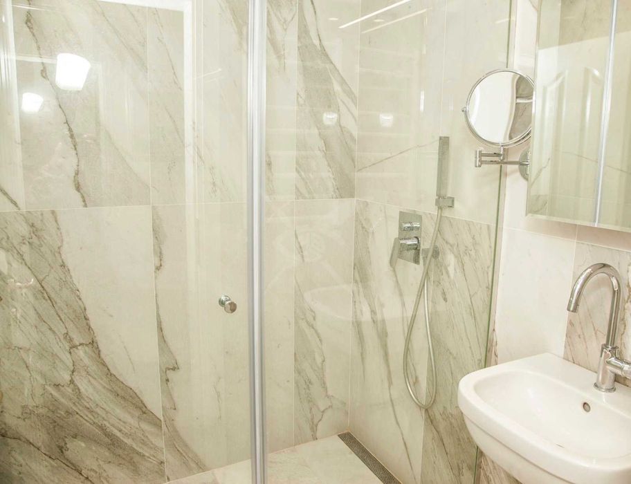 Продава се Тристаен апартамент в Пловдив, Кършияка - 92 кв.м за 2098 €/кв.м - Снимка #9