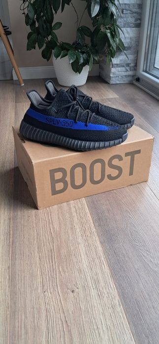 Adidas yeezy 350 V2 'Dazzling Blue'