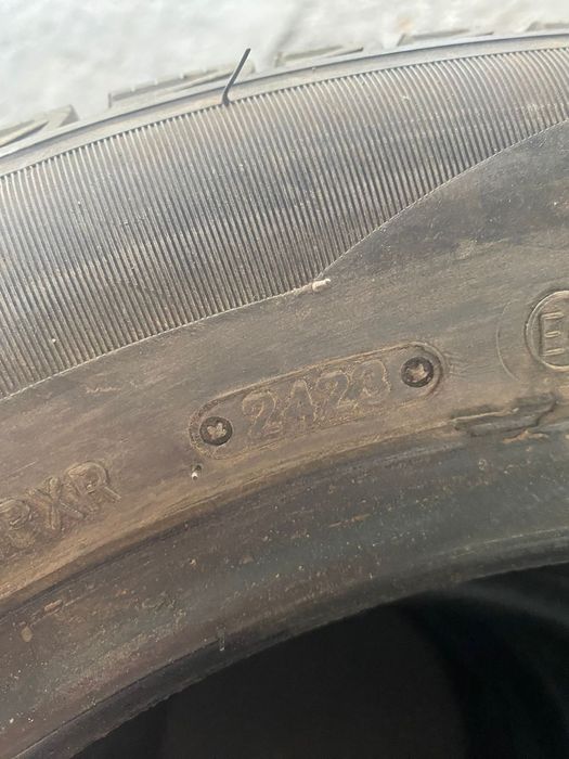 Продам зимние шины Triangle