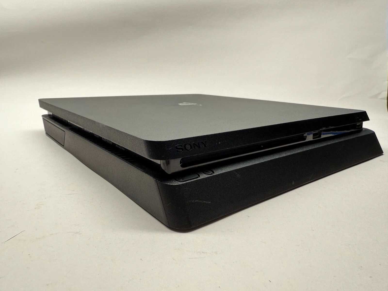 PlayStation 4 Pro / Slim 1TB / 500GB