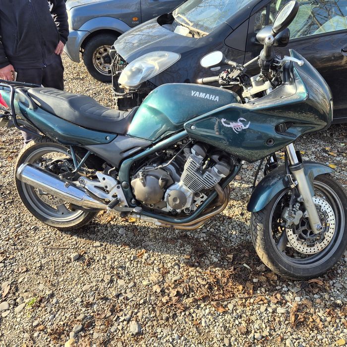 Vand motocicleta Yamaha 600