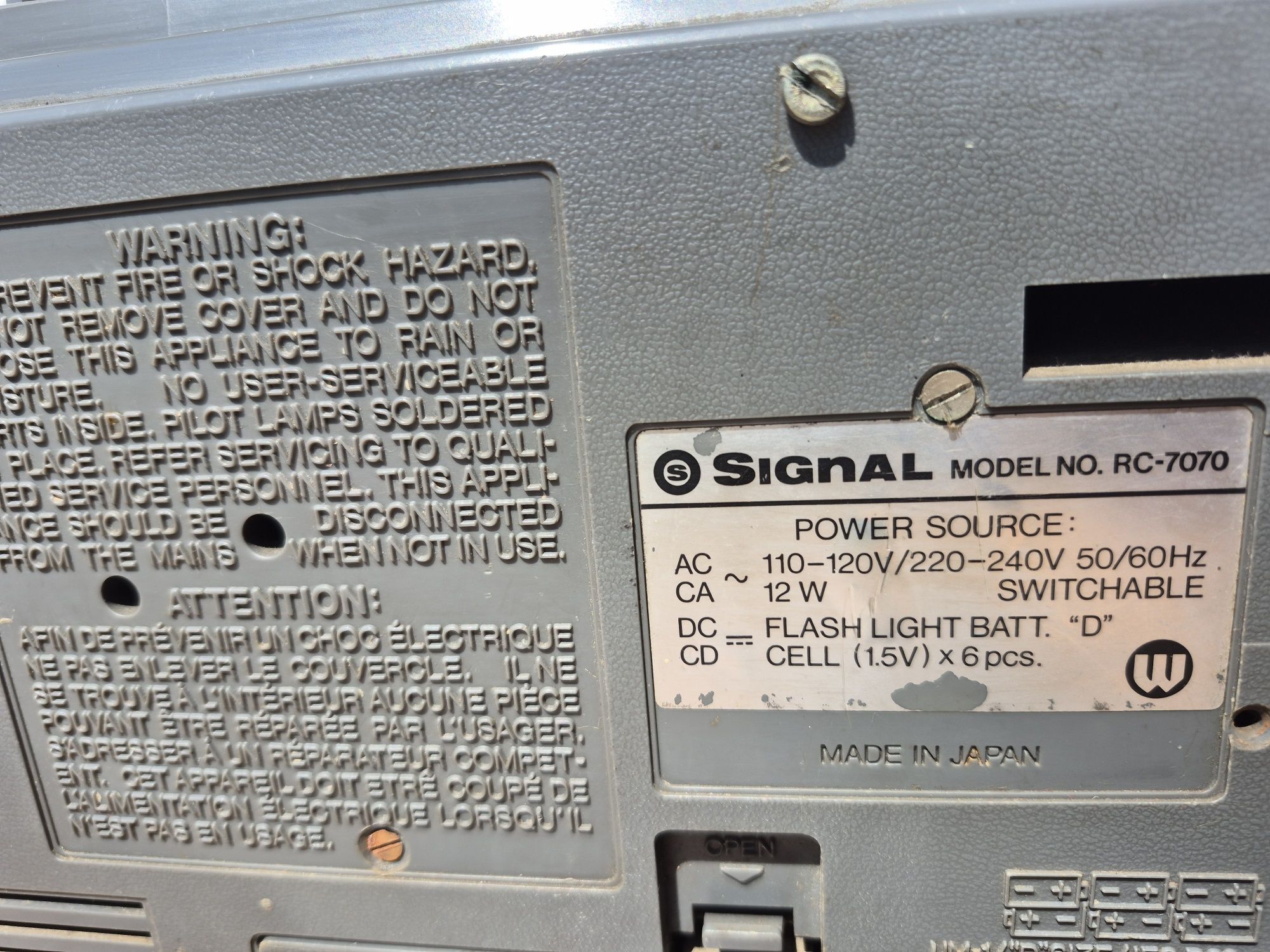 Radio Casetofon marca Signal, model RC- 7070,made in japan