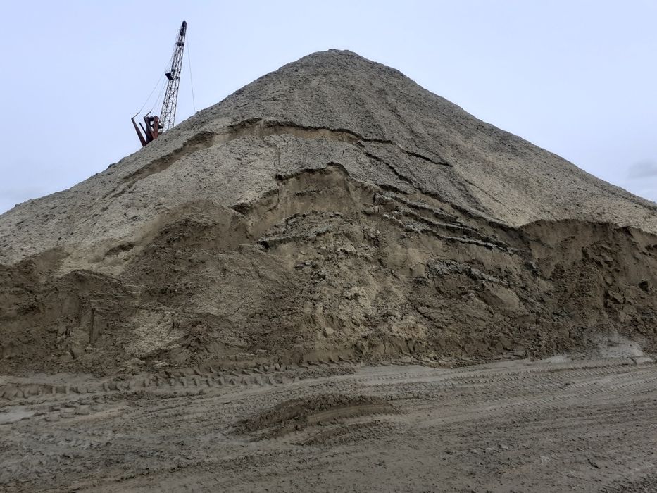 Песок , Песок речной, Шлак,Щебень.Перегнои, Чернозём. ДОСТАВКАпо г.ПЕТ