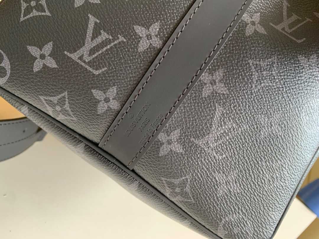 Genti Louis Vuitton