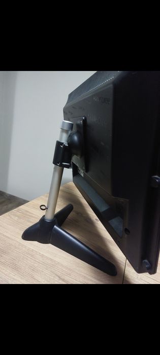 Монитор hannspree LCD 19 инча