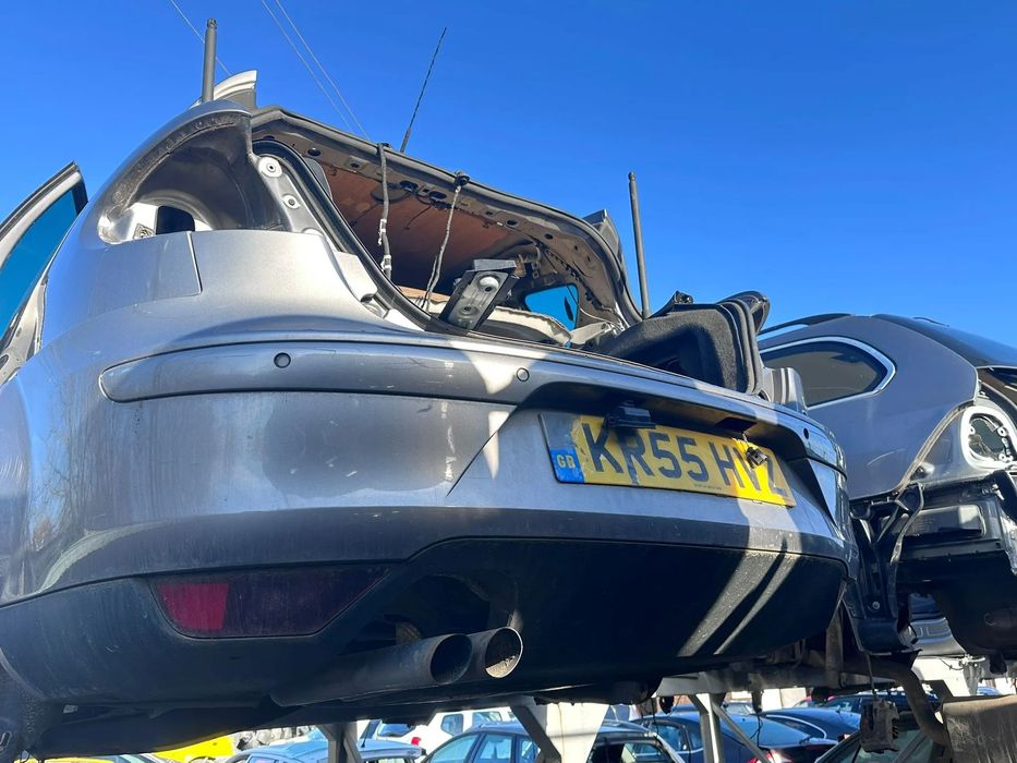 USA DREAPTA FATA/USA DREAPTA SPATE /USA STANGA SPATE SEAT ALTEA ROSU/GRI