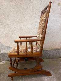 Дървен люлеещ стол / внос от Швеция