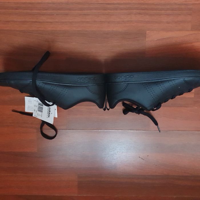 Incaltaminte adidas piele 38 2/3 noi impecabila