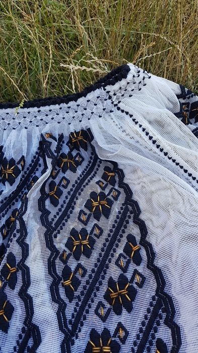 Ie traditionala populara unicat