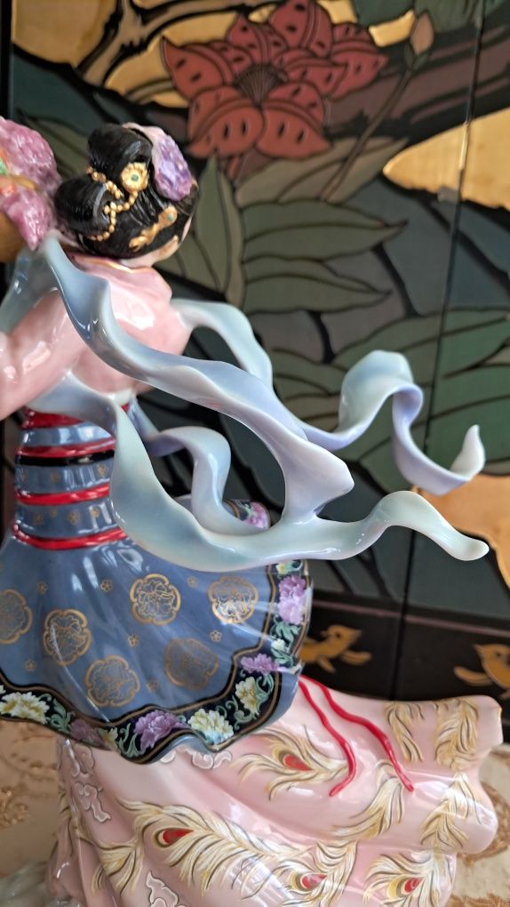 Порцеланова фигура Franklin mint "MAKU "