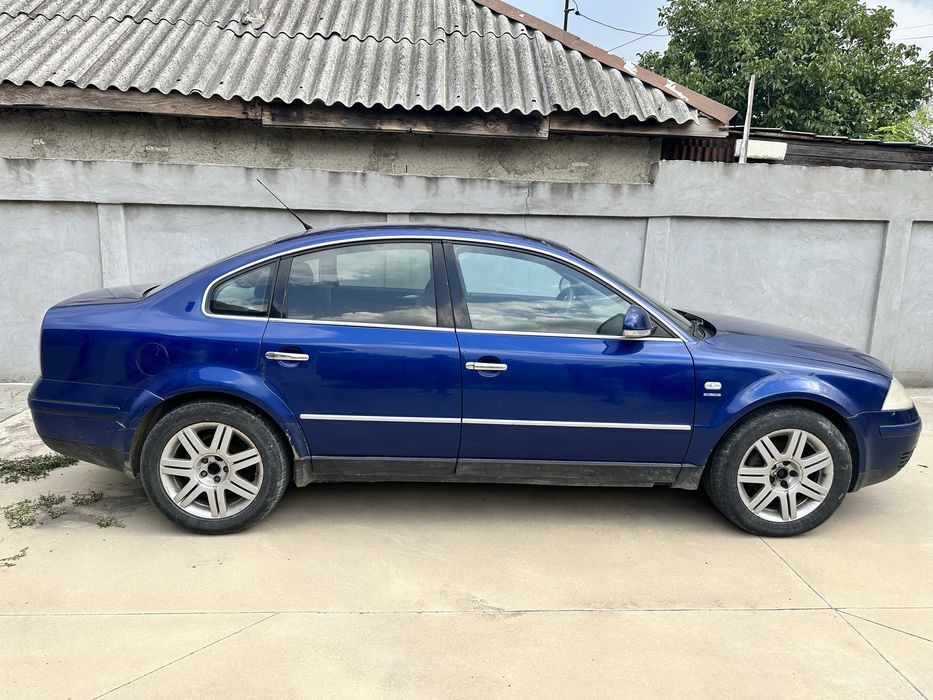 Volkswagen Pasat 2004 la 1100 euro