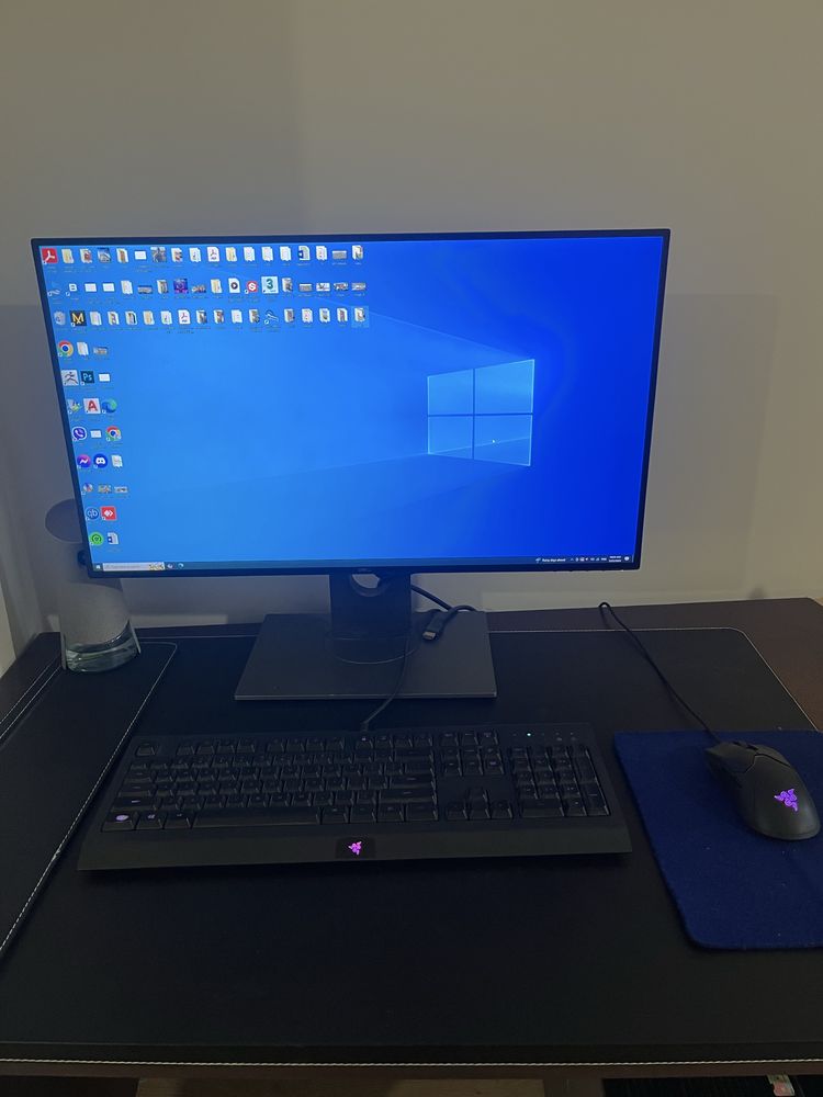 HP Z820 работна станция със Монитор 27" Dell UltraSharp