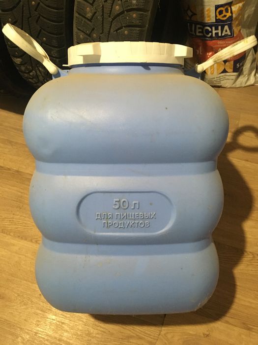 Продам емкости под жидкость материал пластик