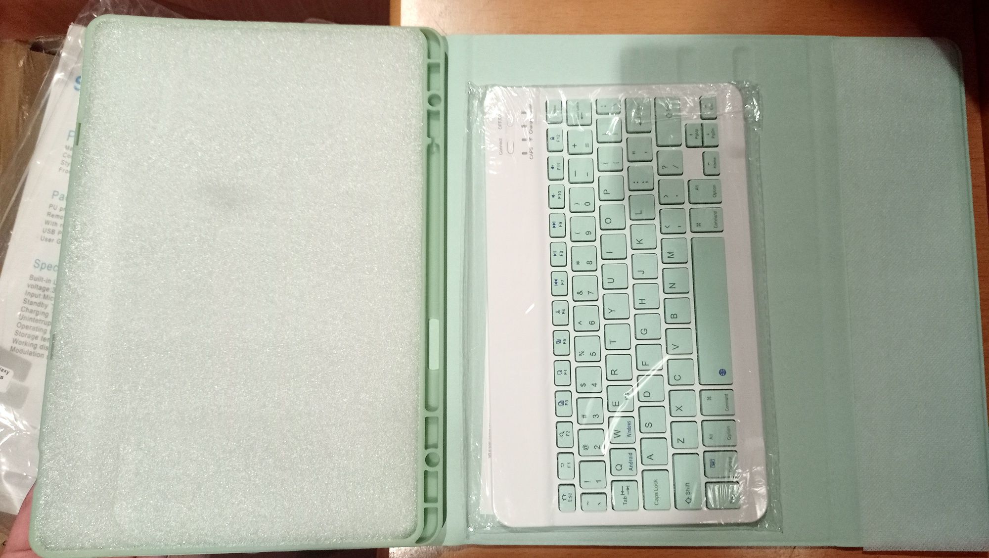 Чехол с клавиатурой на Samsung Galaxy Tab s7 Plus /S7 FE / S8 Plus