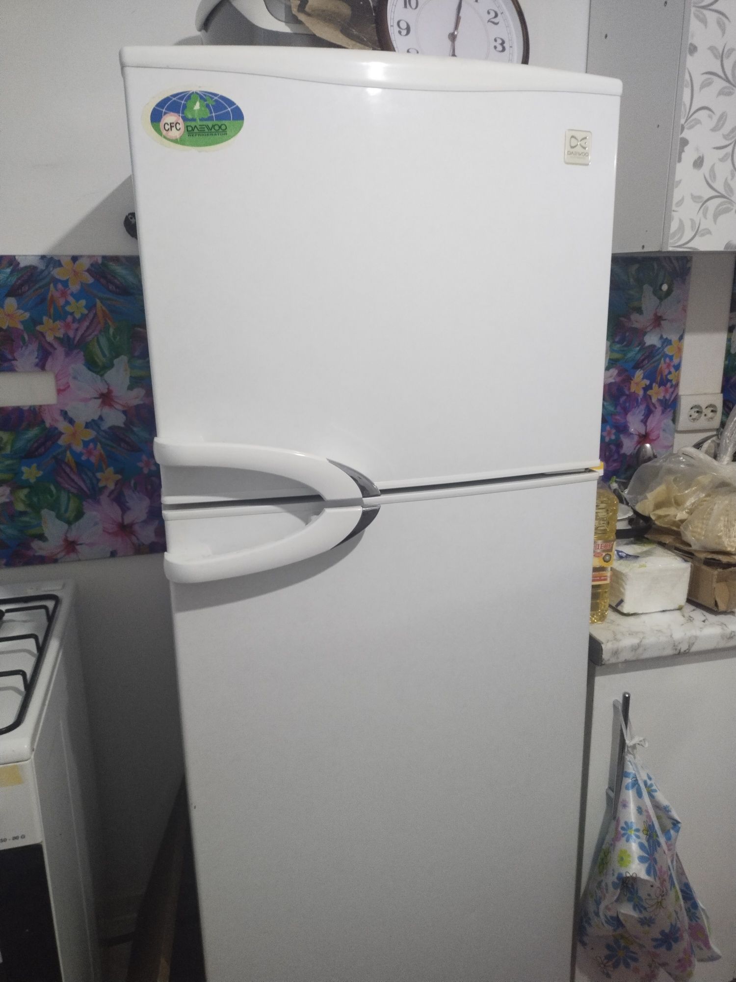Холодильник Deewoo