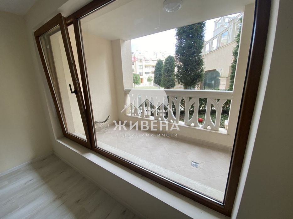 Продава се Тристаен апартамент в Варна, Аспарухово - 129 кв.м за 1233 €/кв.м - Снимка #9