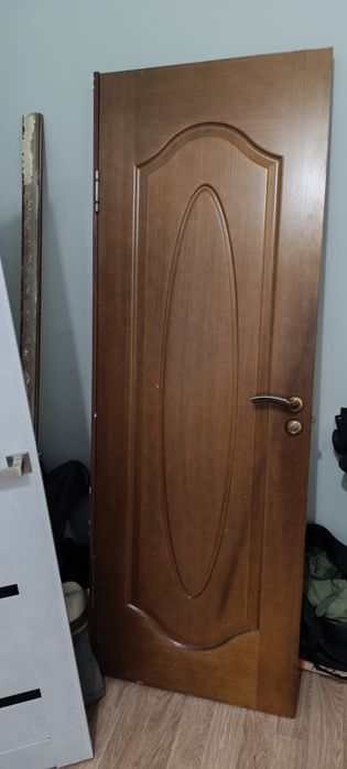 Продам дверь дуб 70 на 2мет