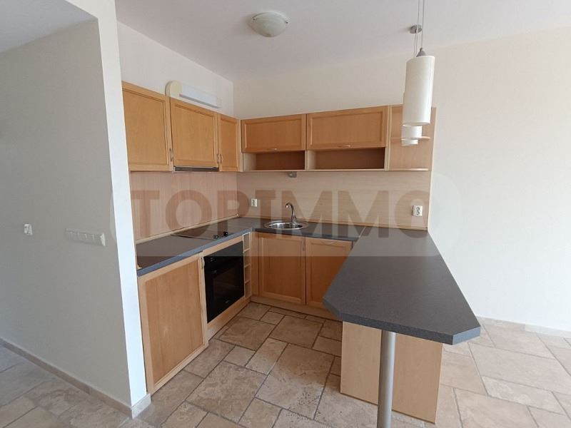Продава се Двустаен апартамент в с. Топола, Област Добрич - 75 кв.м за 840 €/кв.м - Снимка #2