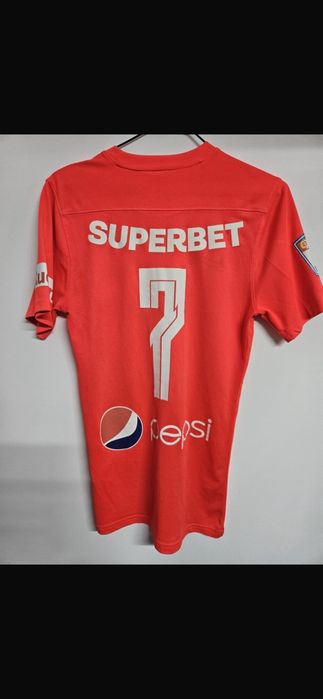 6tricouri de colecție sportive