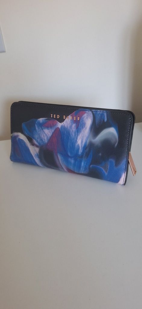 Ted Baker ново оригинално портмоне