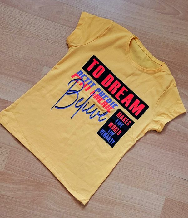 Футболка қыздарга арналган.