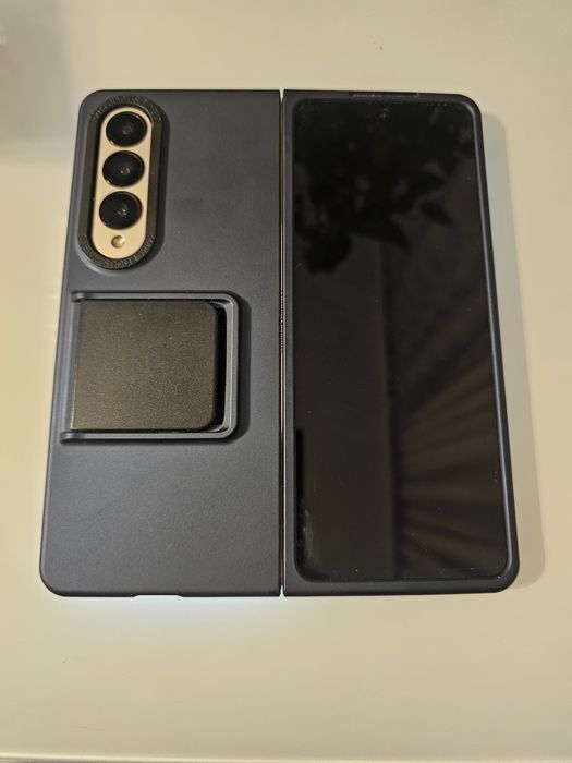 Samsung Galaxy Z fold  4 5G 512GB 12GB RAM