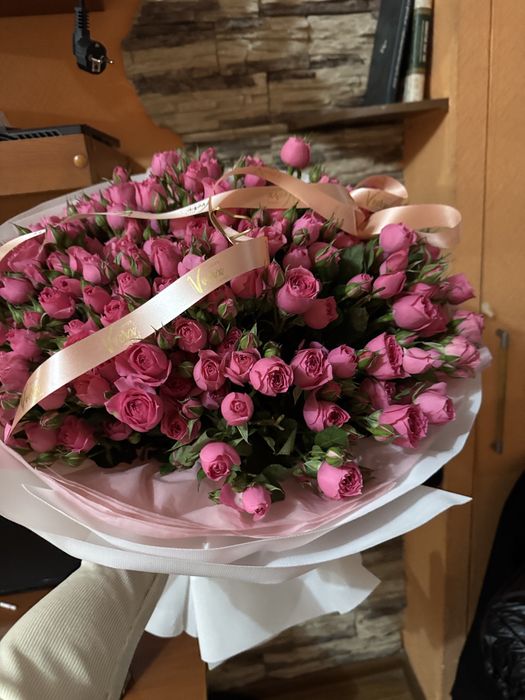 Свежие цветы, только подарили