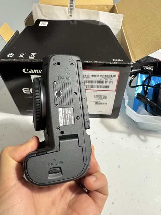 Canon R5 - 44k cadre. Stare impecabila