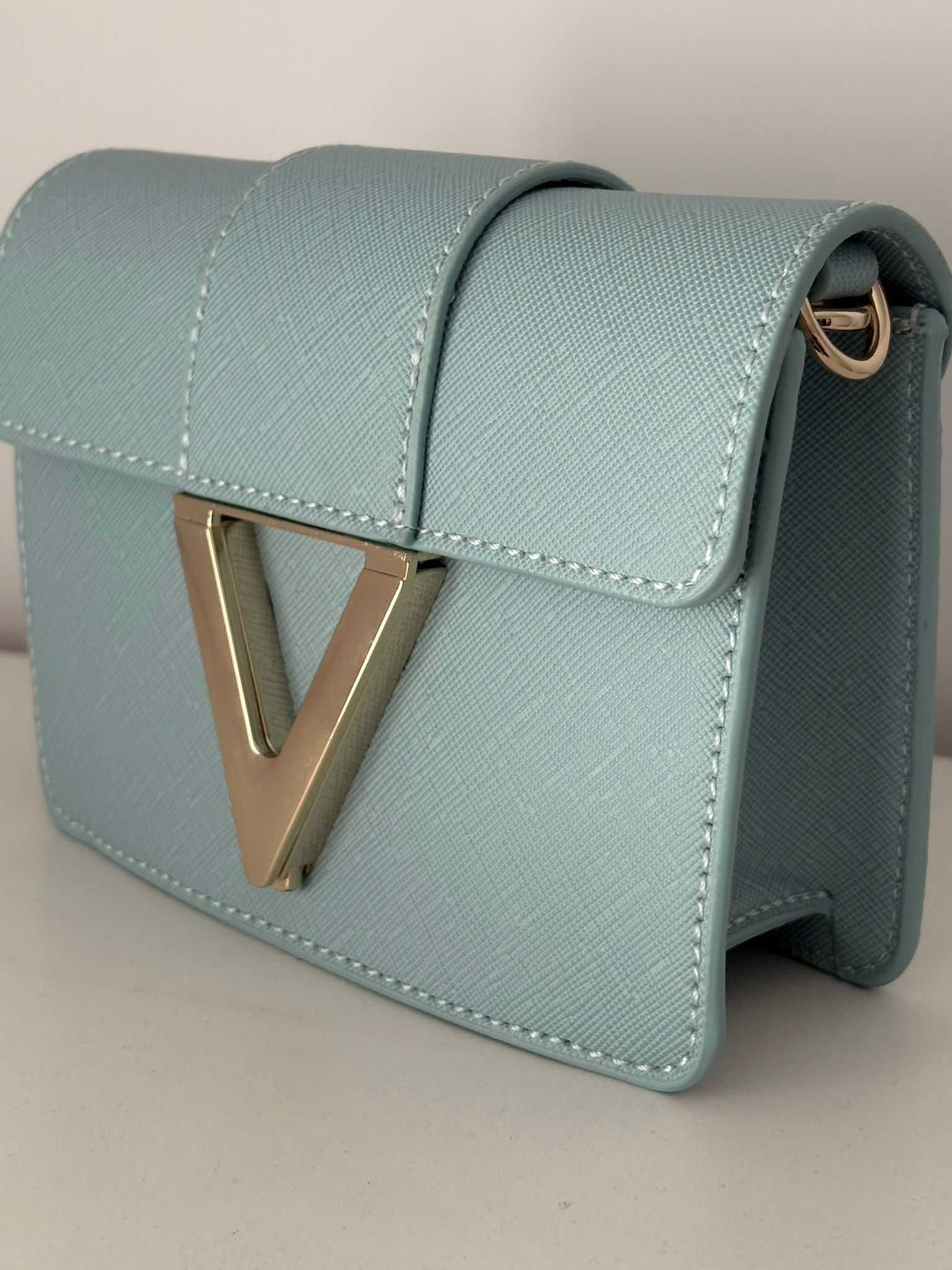 Чисто нова чанта Valentino Bags Voyage