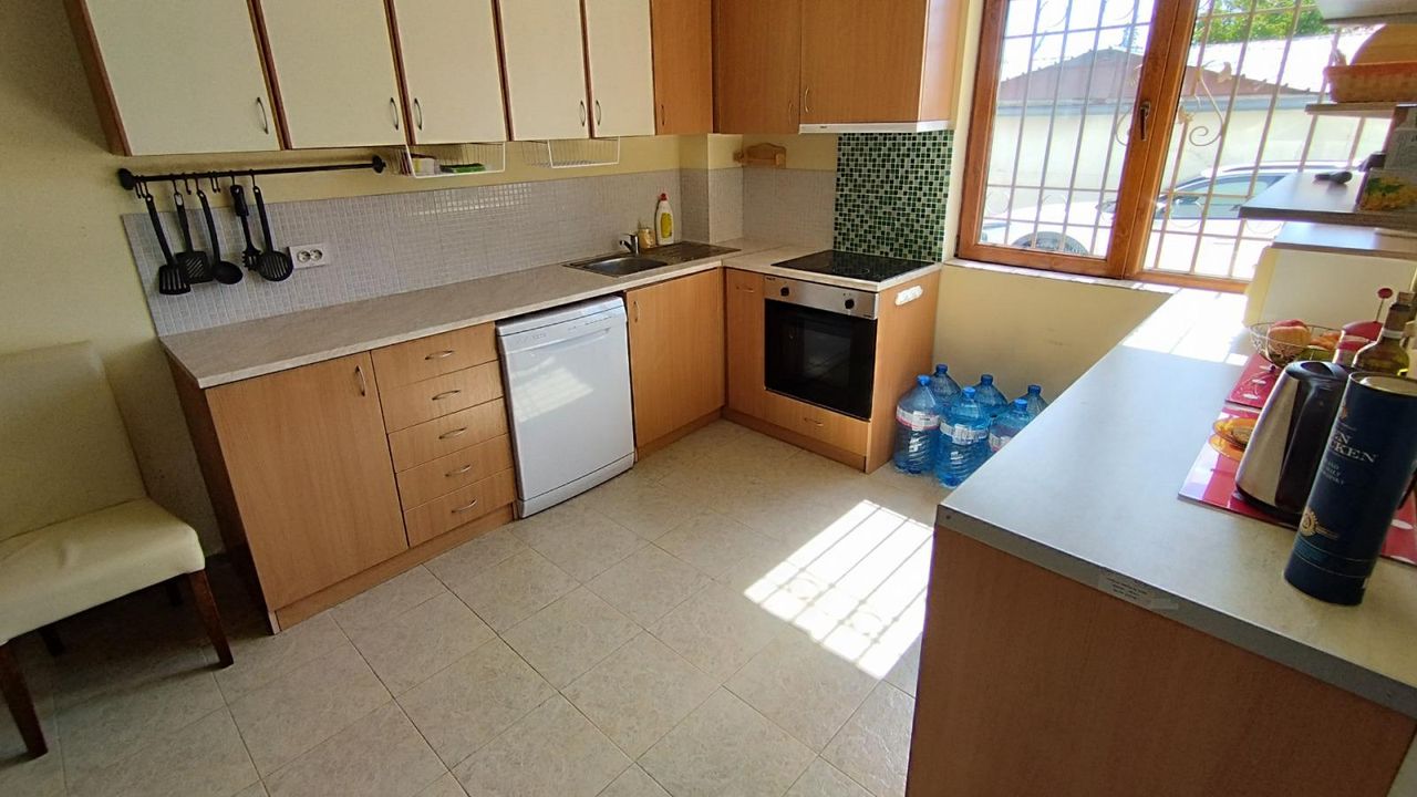 Продава се Къща в Каблешково - 150 кв.м за 1314 €/кв.м - Снимка #3