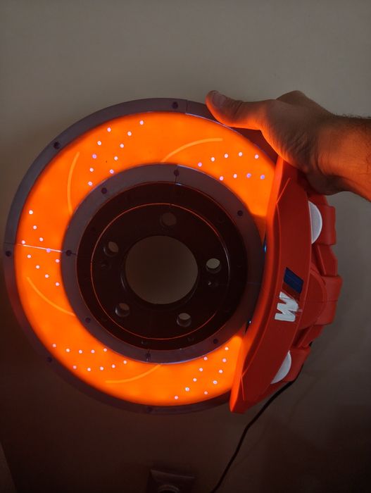 Bmw  спирачен диск лампа