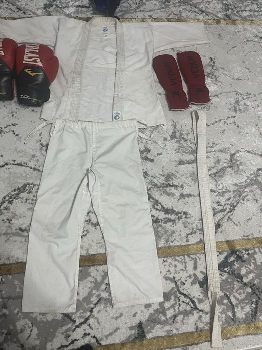 Кимано форма для бокса перчатки