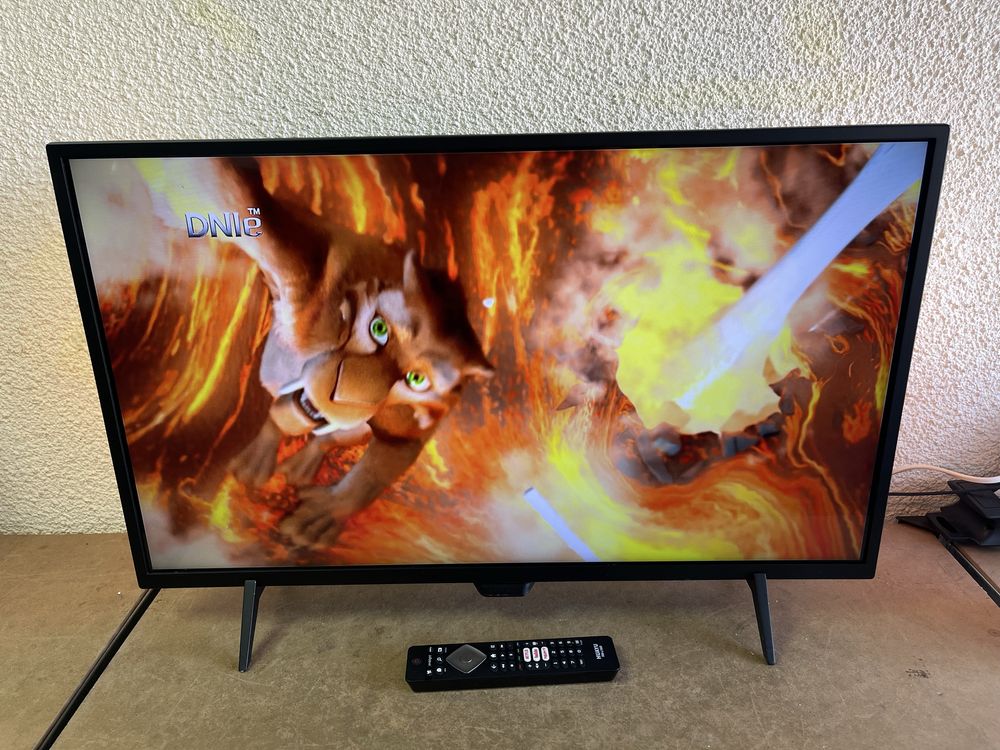 Телевизор PHILIPS Full HD LED 32“ Ambilight Android - 32PFS6402/12