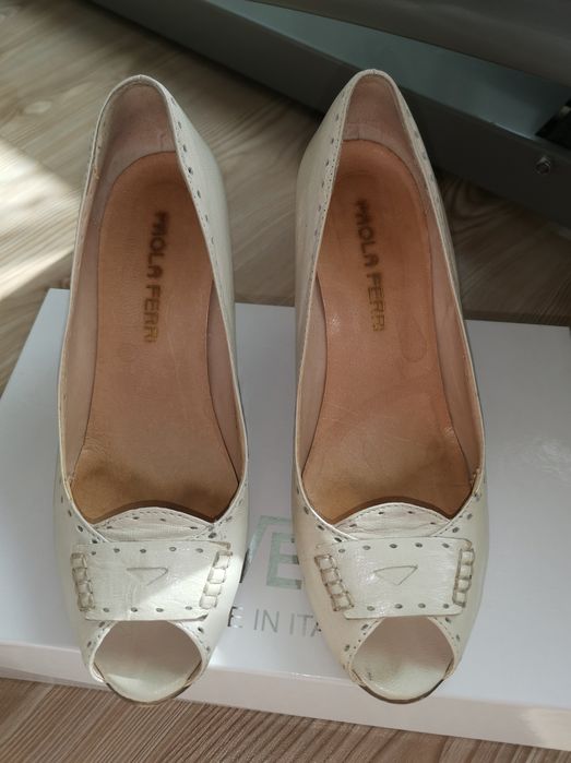 Pantofi eleganti din piele naturala - marime 36