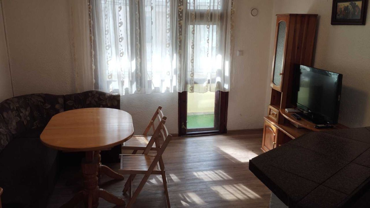 Дава се под наем Двустаен апартамент в Варна, Трошево - 50 кв.м за 306 € - Снимка #9