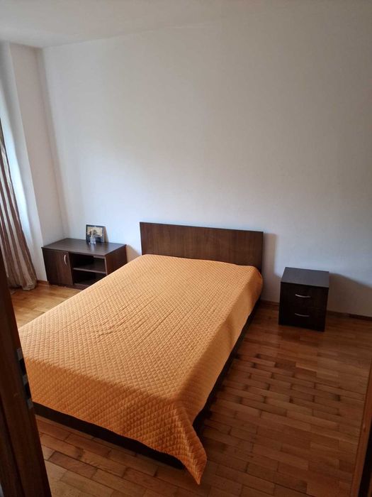 Proprietar inchiriez casa